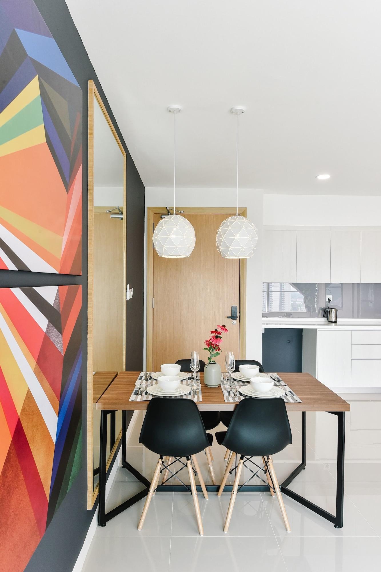 ג'והור בהרו Suasana Private Suites By Subhome מראה חיצוני תמונה