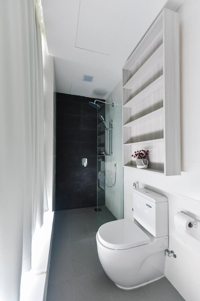 ג'והור בהרו Suasana Private Suites By Subhome מראה חיצוני תמונה